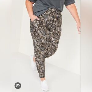 High-Waisted PowerSoft 7/8-Length Joggers S